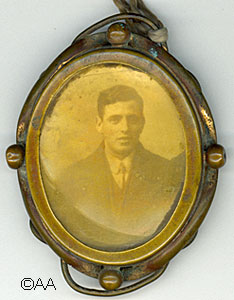 Frank Exell pendant
