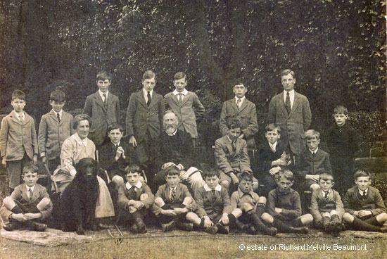 Photograph of the Mr Chippett with staff and pupils of Riber School, 1918. Photographer W. N. Statham, The Studio, Matlock
Reproduction with permission of the estate of Richard Melville Beaumont