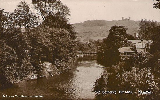 Landing stage and boat station