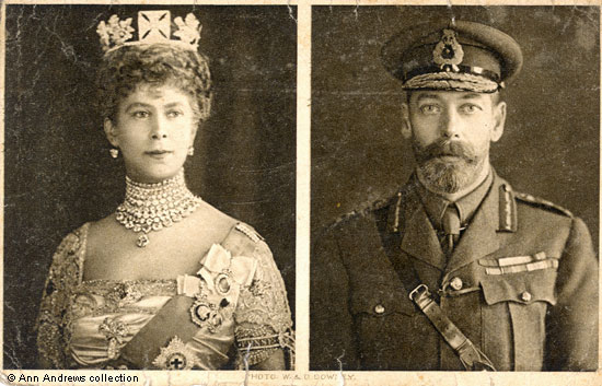 Christmas card given to the troops, 1914