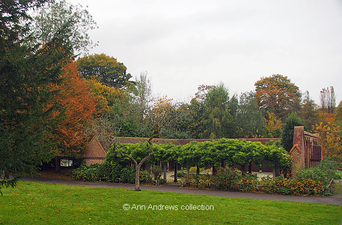 memorial, autumn 2004